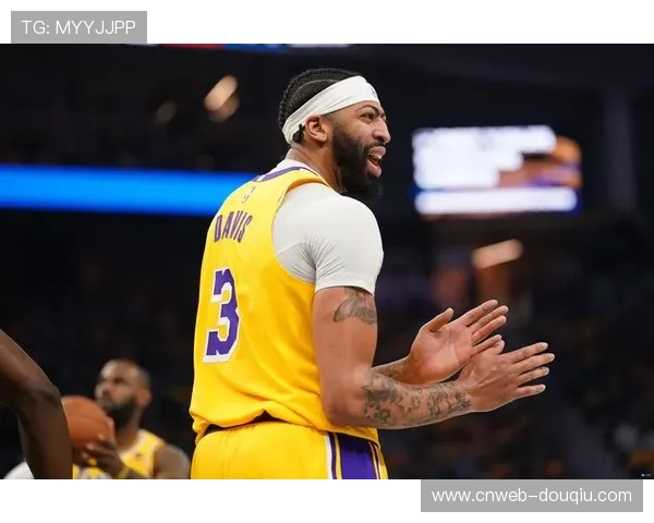 湖人队进攻过度依赖个人能力团队配合不足场均助攻仅二十一次隐患凸显