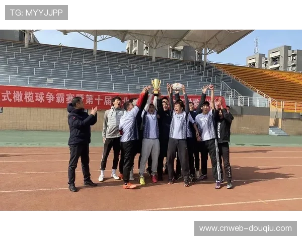 全国触式橄榄球总决赛在河北奥体中心举行，35城市850名选手参与168场较量