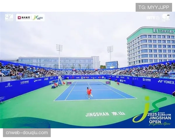 YONEX成为ATP亚洲三站赛事官方指定用球,推动区域标准化。 YONEX成为ATP亚洲三站赛事官方指定用球,推动区域标准化。