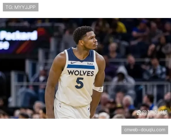 爱德华兹技术犯规驱逐影响森林狼，情绪控制成课题