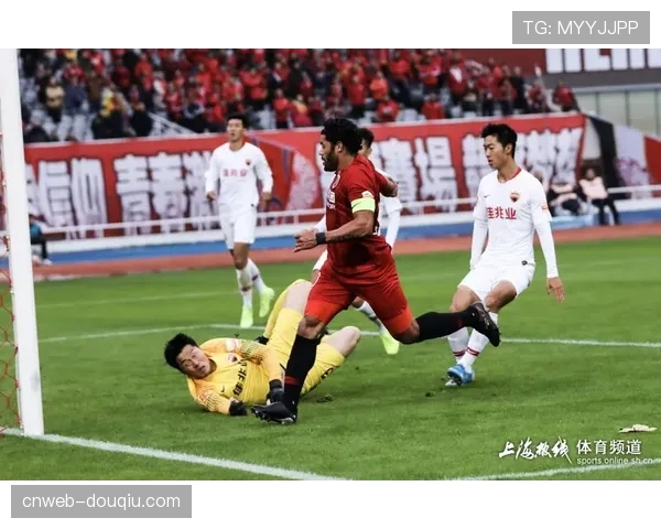 “埃基蒂克独舞秀：连过两人破门展现桑巴灵性”